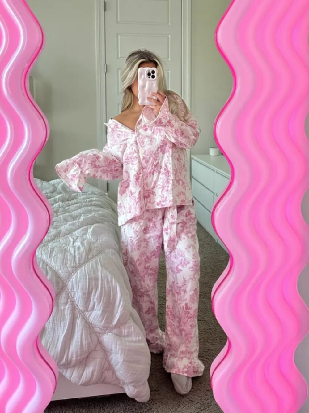POTTERY BARN Teen LoveShackFancy Flannel Pajama Set in Pink Size Medium - Picture 1 of 10